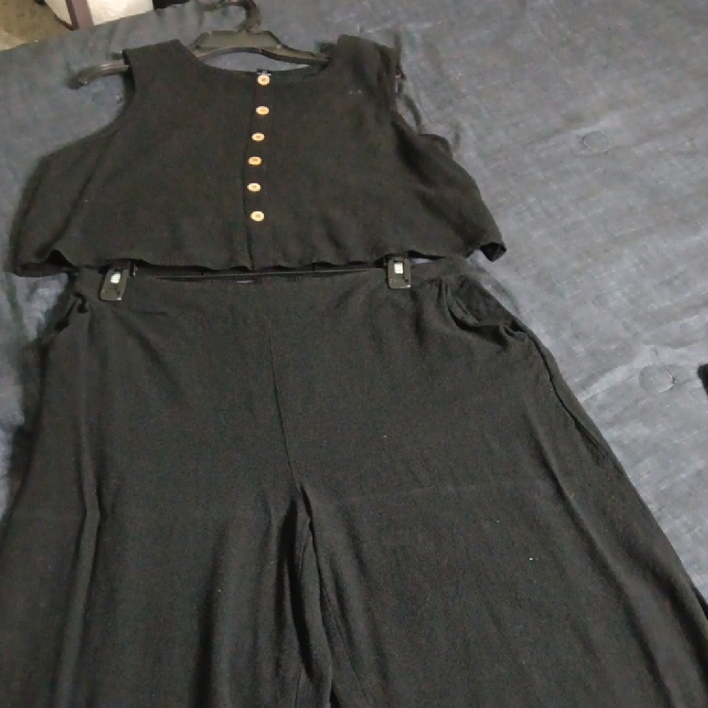 Elegant Black Sleeveless 2 Pc Set